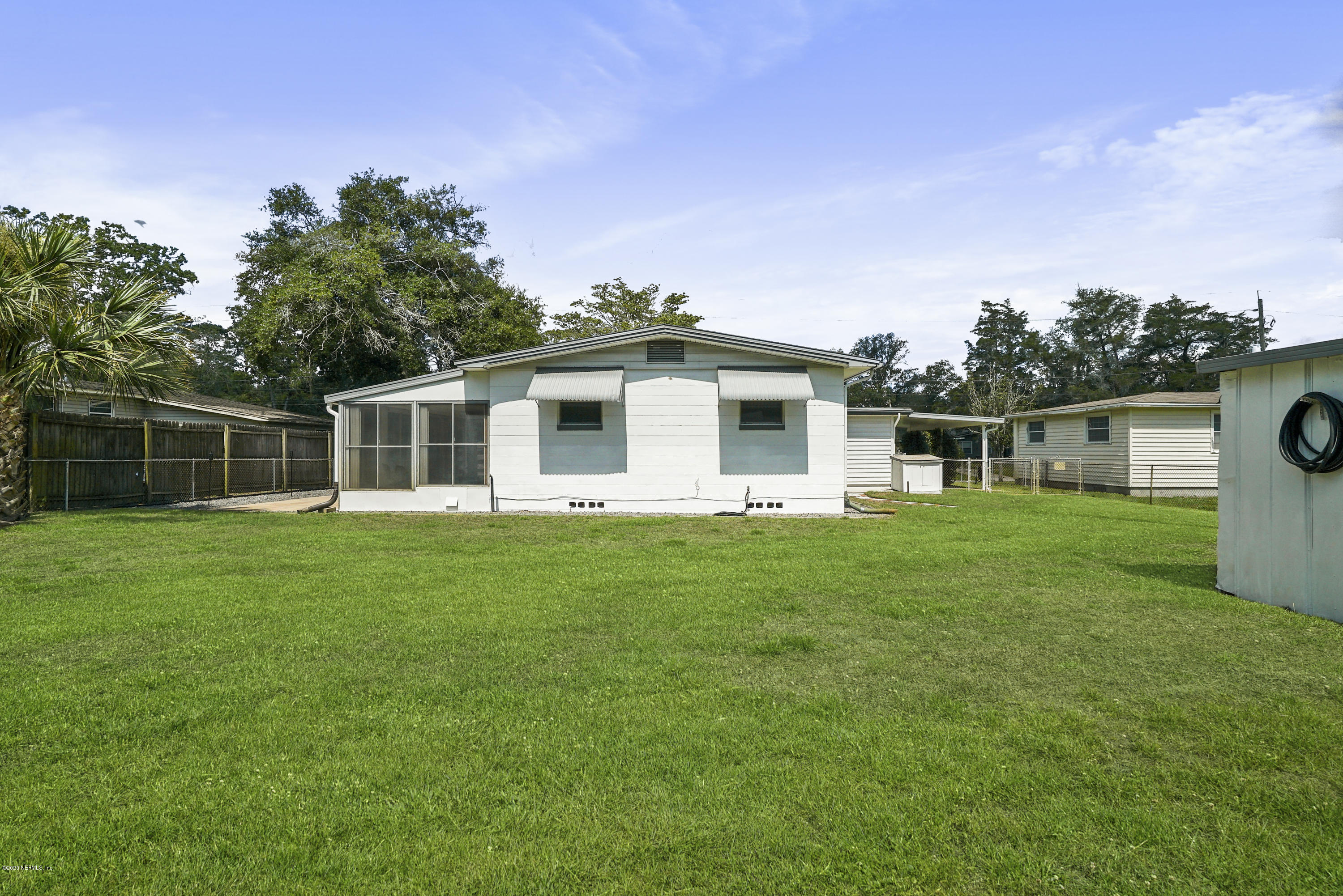 7421 Roslyn Road Jacksonville, FL 32244 - Photo 27 of 36 View of back of house
