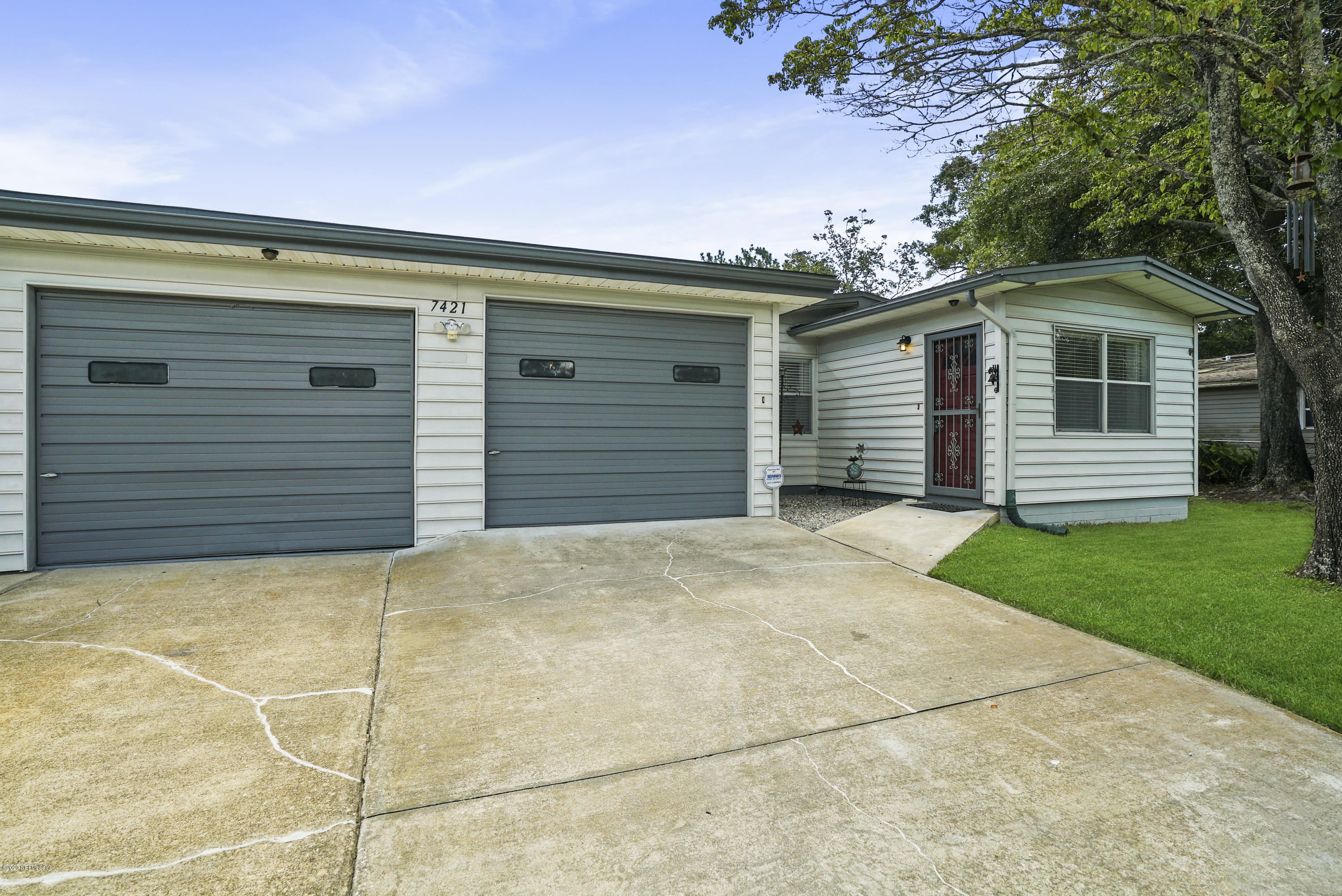 7421 Roslyn Road Jacksonville, FL 32244 - Photo 30 of 36 2 Car Garage