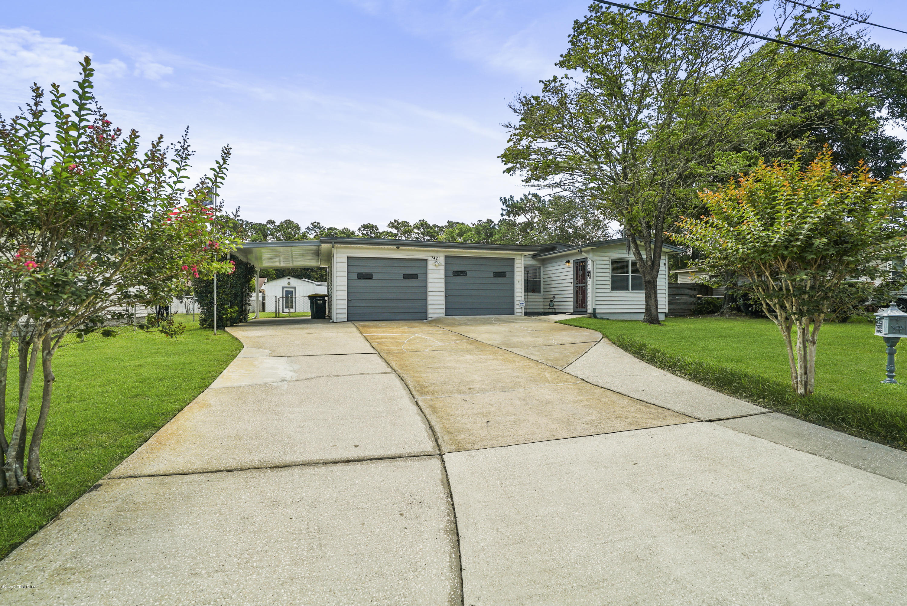 7421 Roslyn Road Jacksonville, FL 32244 - Photo 31 of 36 Plenty of driveway parking space