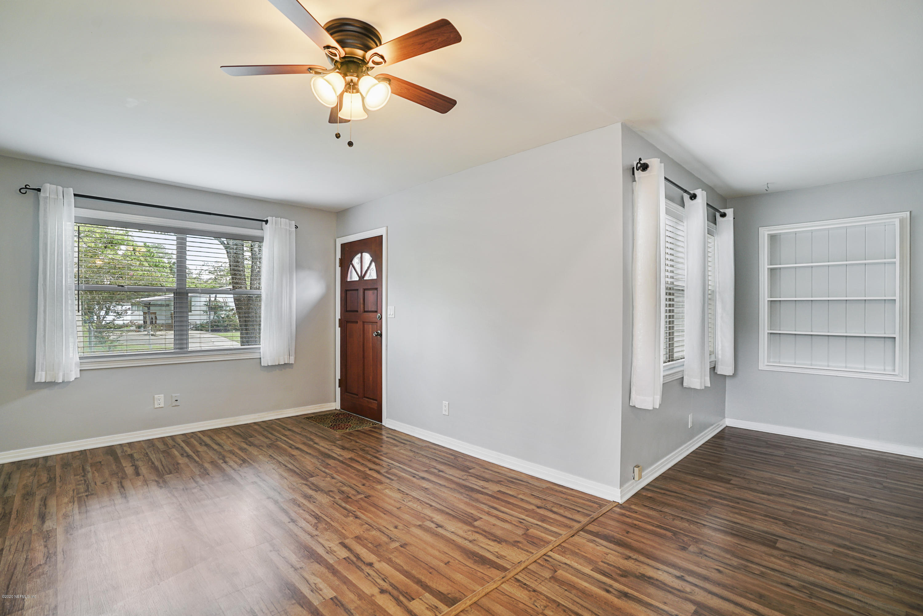 7421 Roslyn Road Jacksonville, FL 32244 - Photo 3 of 36 Family and Dining