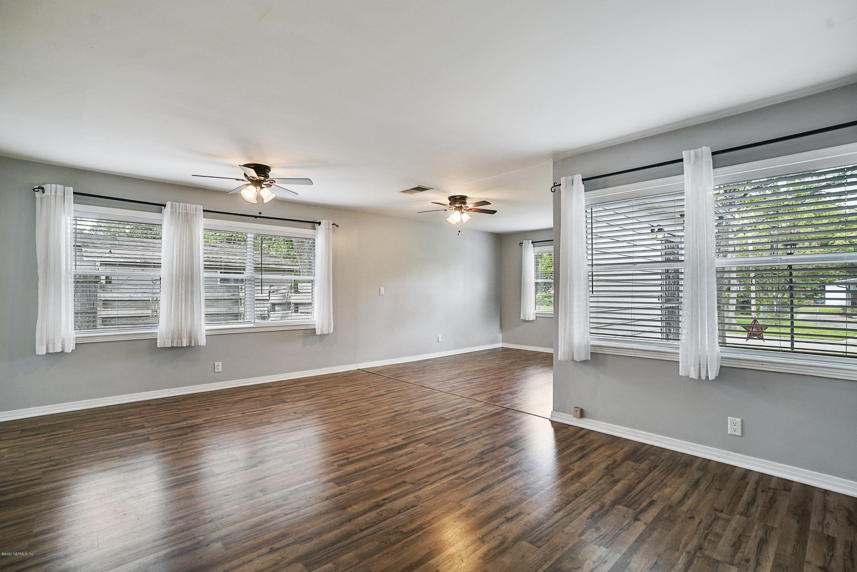 7421 Roslyn Road Jacksonville, FL 32244 - Photo 7 of 36 Quite a big open room