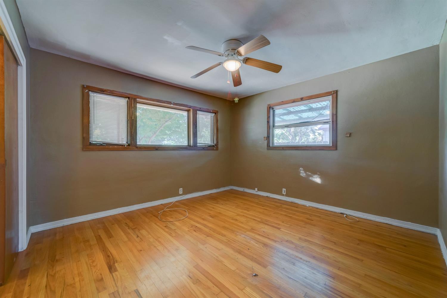 2019 V Street Merced, CA 95340 - Photo 8 of 36 Gallery Image 8