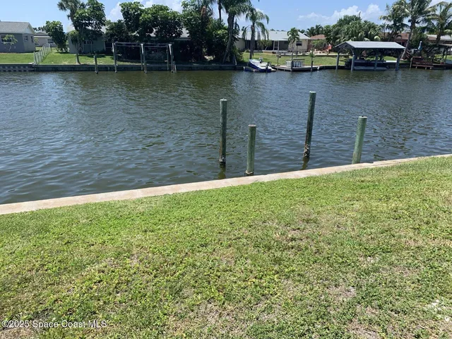 a view of a lake with houses