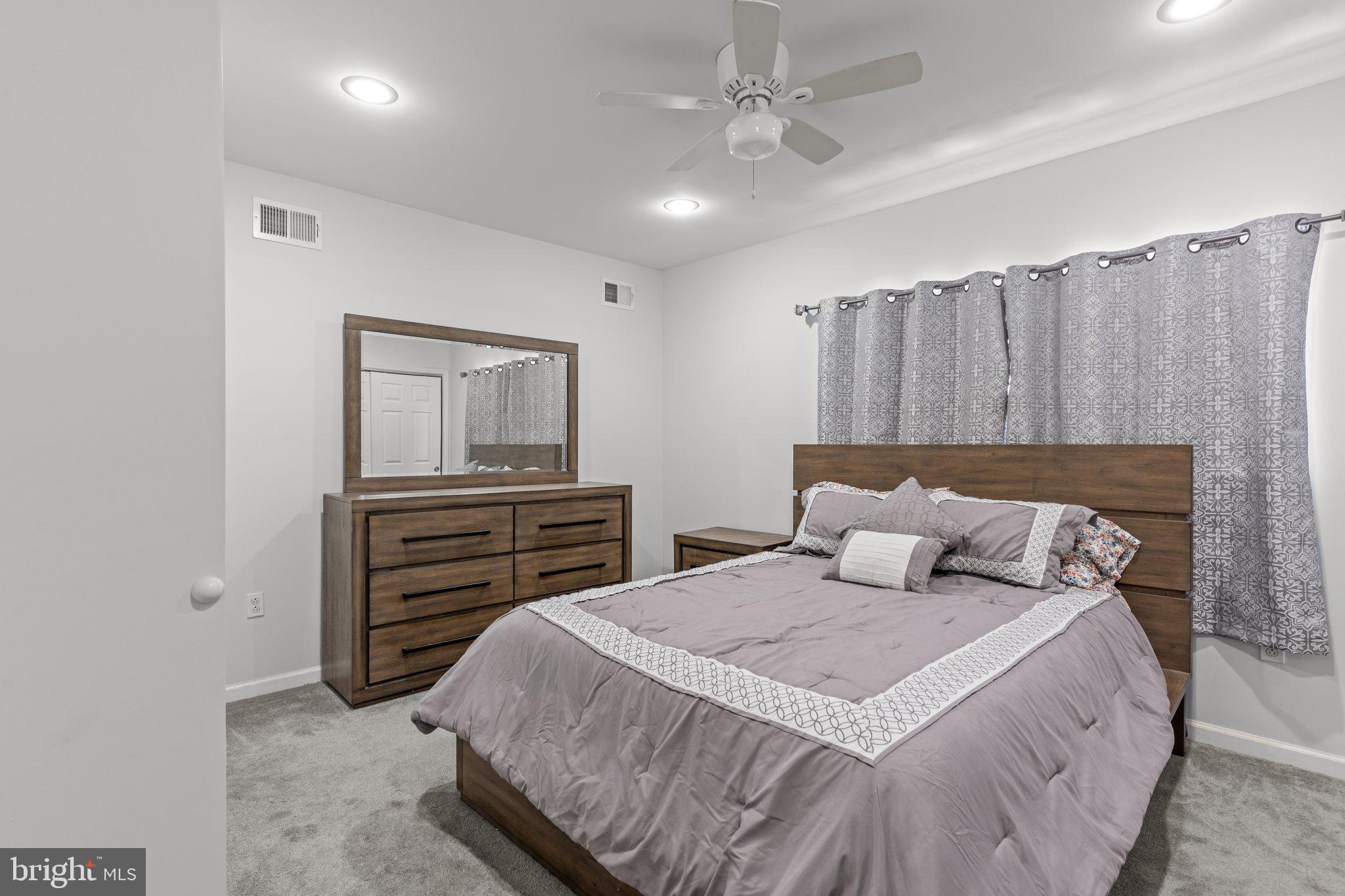 3306 Fairdale Road Philadelphia, PA 19154 - Photo 13 of 25 Gallery Image 13