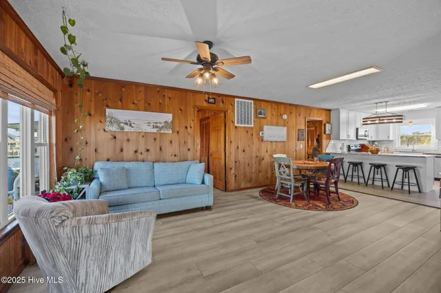 $795,000 | 142 Greensboro Street, Holden Beach, NC 28462