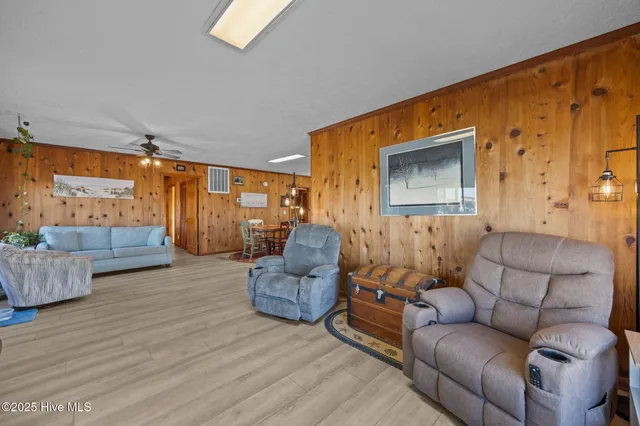 $795,000 | 142 Greensboro Street, Holden Beach, NC 28462