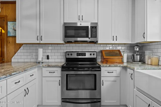 $795,000 | 142 Greensboro Street, Holden Beach, NC 28462