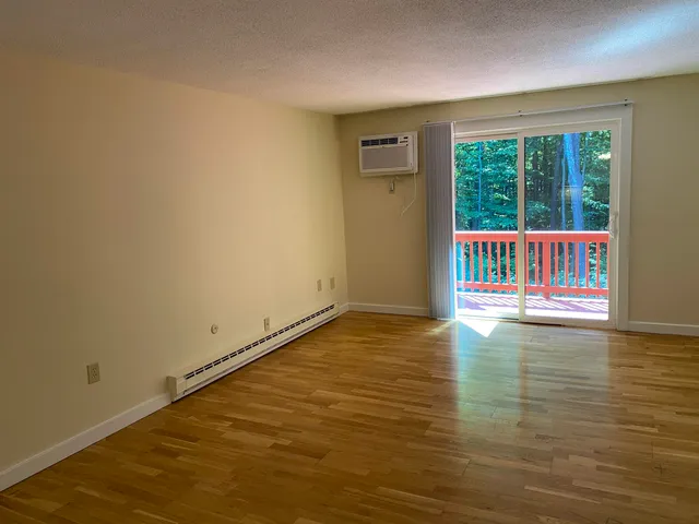 $1,920 | 29 Capron Road, Unit 85, Milford, NH 03055