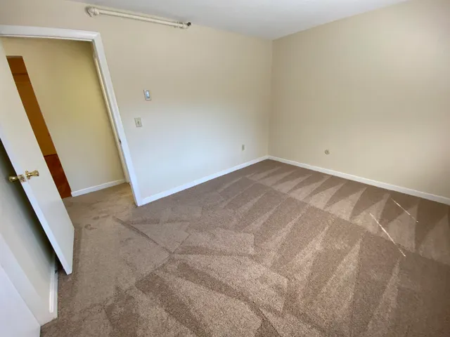 $1,920 | 29 Capron Road, Unit 85, Milford, NH 03055