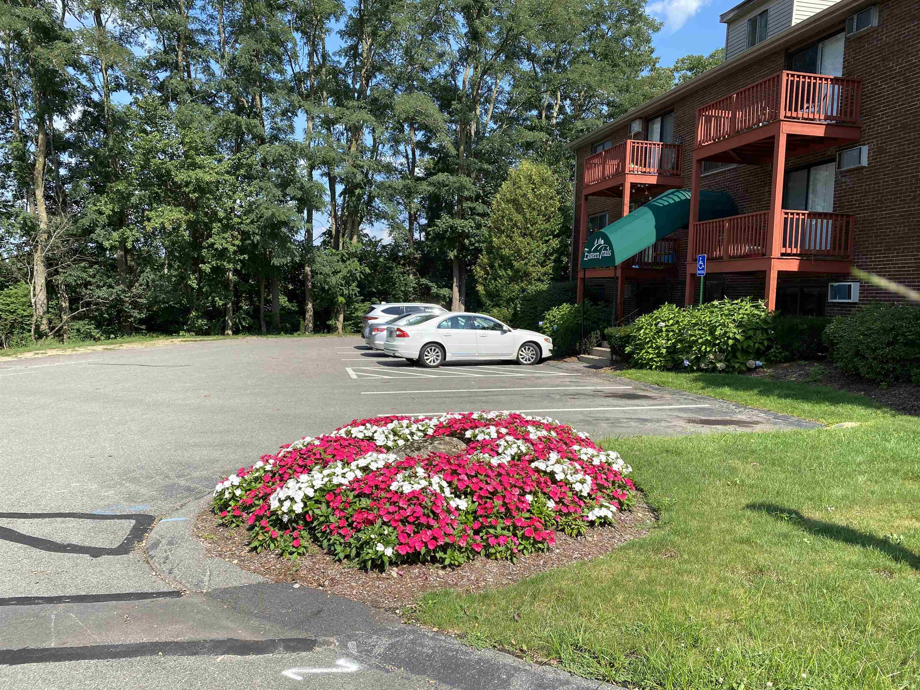 29 Capron Road, Unit 85 Milford, NH 03055 - Photo 25 of 35