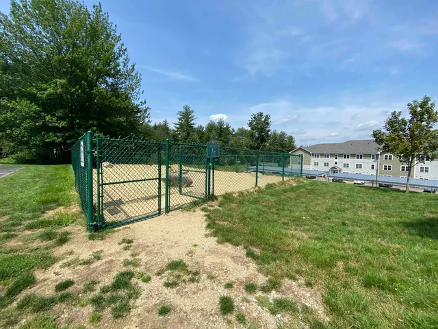 $1,920 | 29 Capron Road, Unit 85, Milford, NH 03055