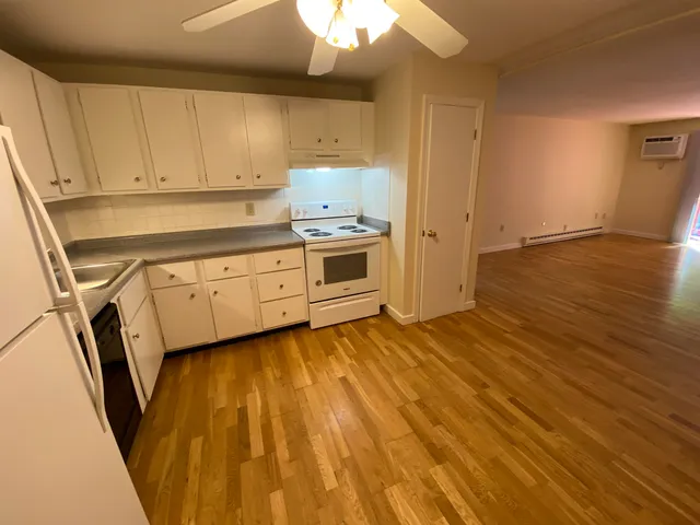 $1,920 | 29 Capron Road, Unit 85, Milford, NH 03055