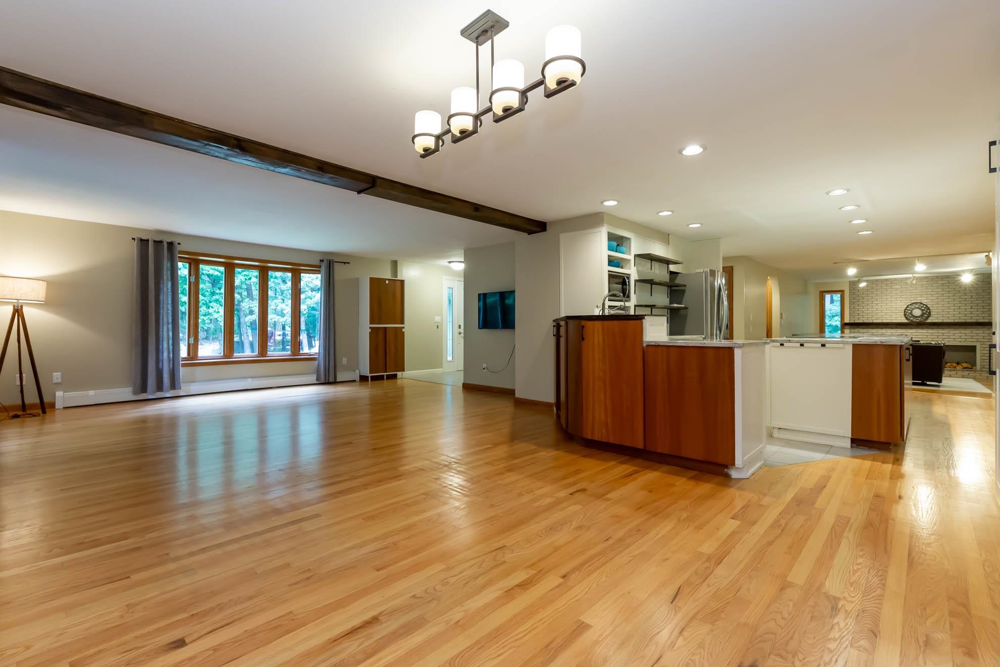 18 Regency Drive Bedford, NH 03110 - Photo 13 of 39