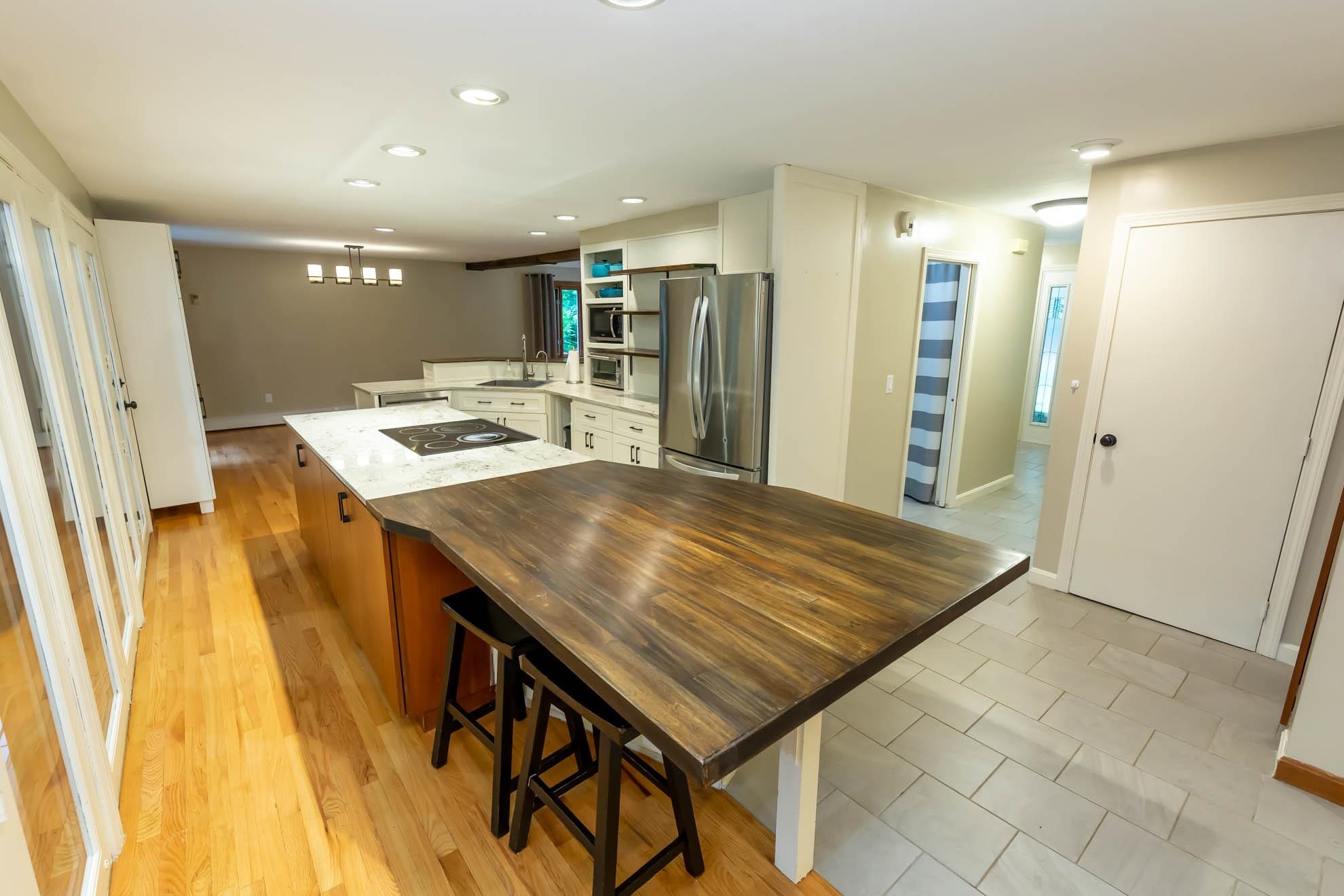 18 Regency Drive Bedford, NH 03110 - Photo 15 of 39