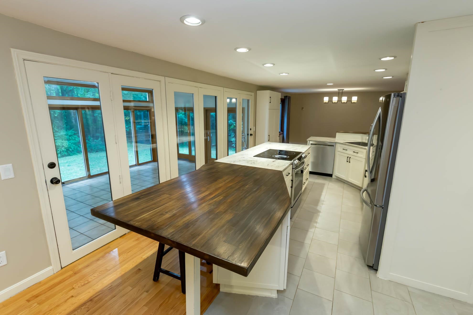 18 Regency Drive Bedford, NH 03110 - Photo 16 of 39