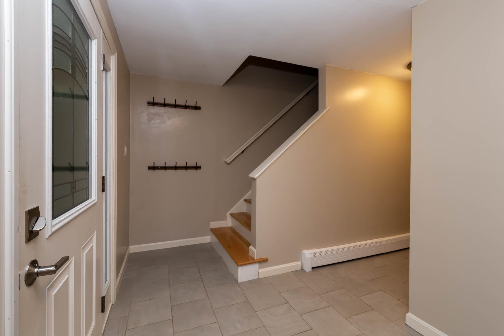 18 Regency Drive Bedford, NH 03110 - Photo 23 of 39