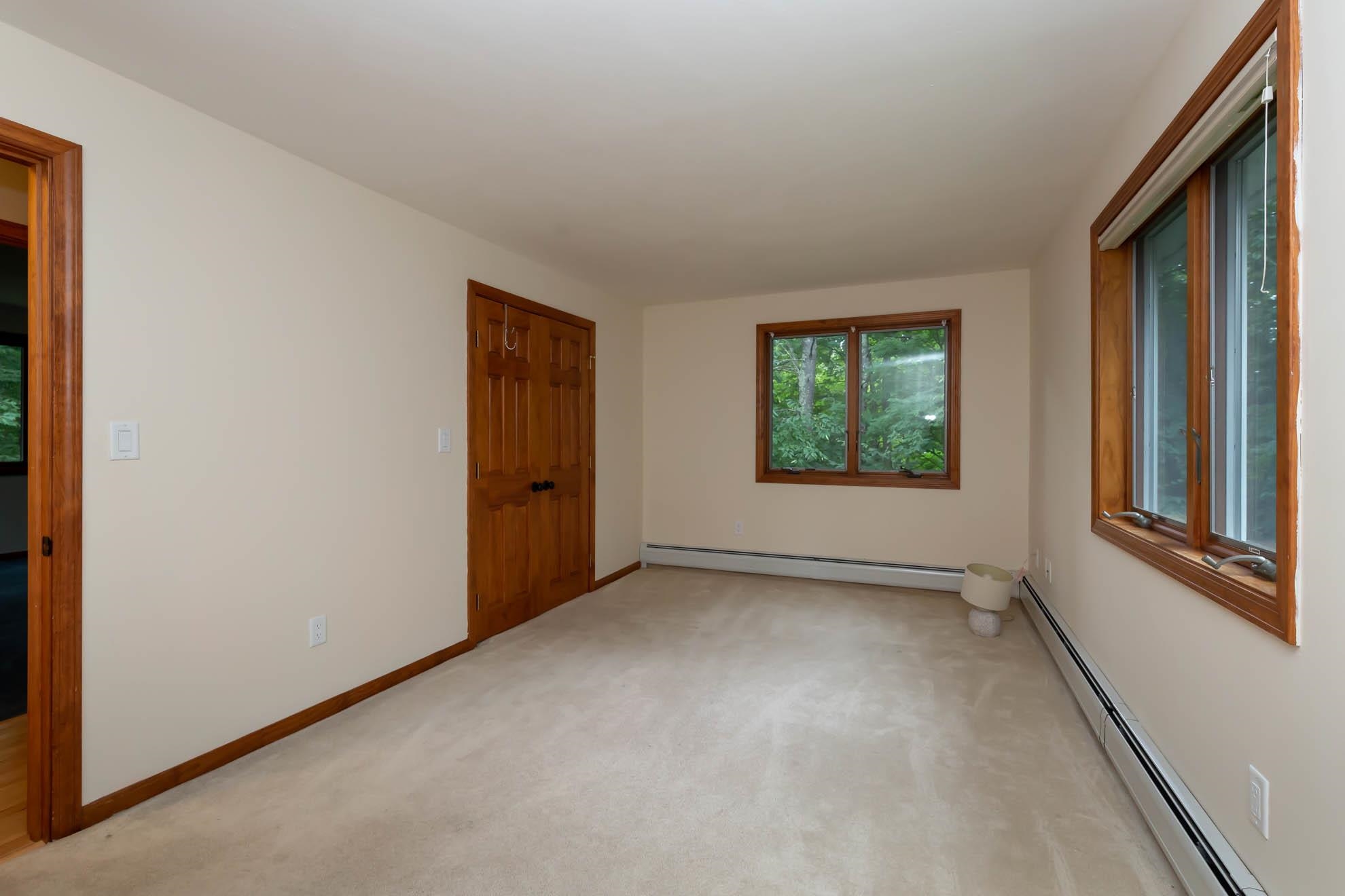 18 Regency Drive Bedford, NH 03110 - Photo 33 of 39