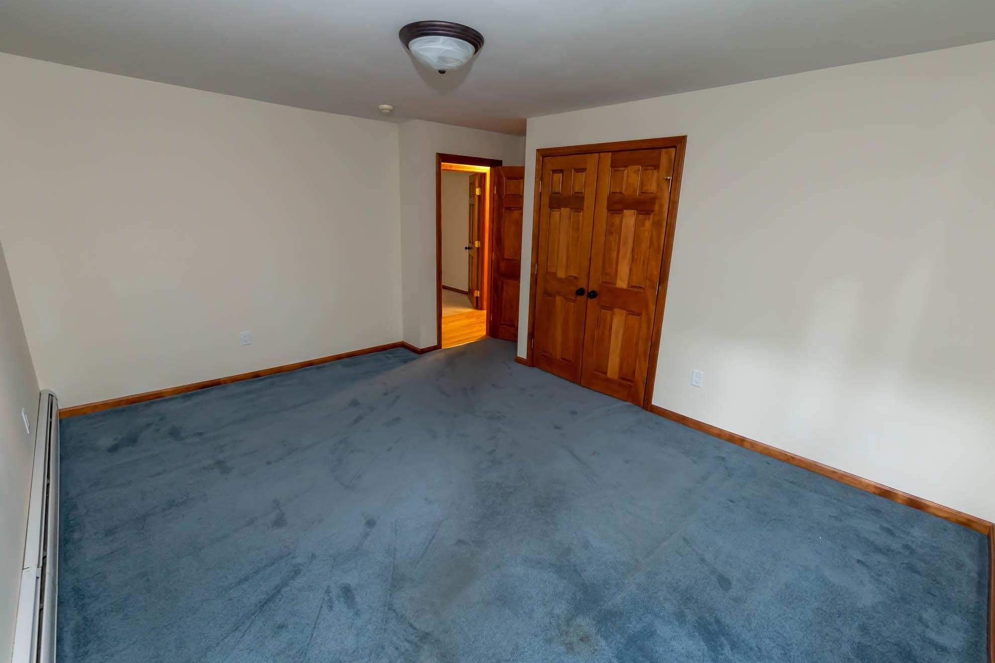 18 Regency Drive Bedford, NH 03110 - Photo 35 of 39