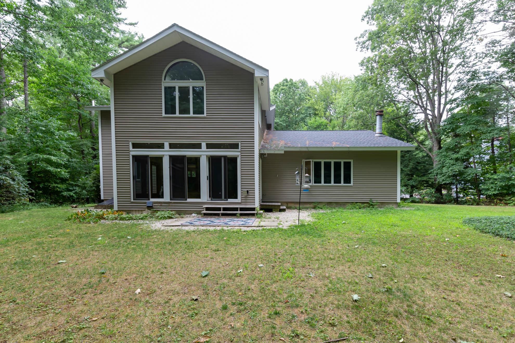 18 Regency Drive Bedford, NH 03110 - Photo 5 of 39