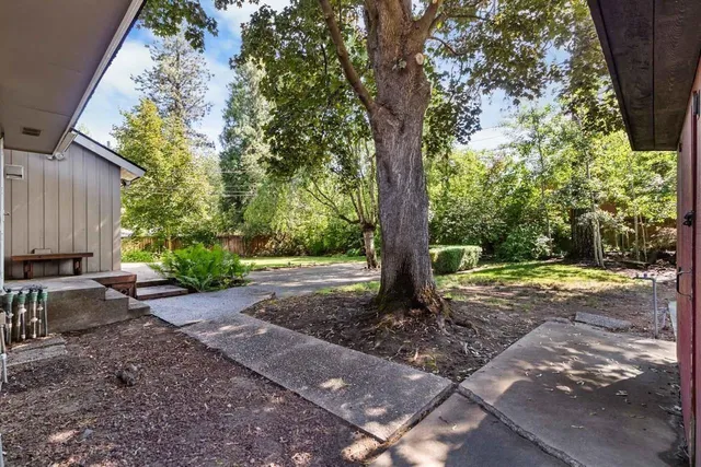 $2,200 | 9518 North Normandie Street, Spokane, WA 99218