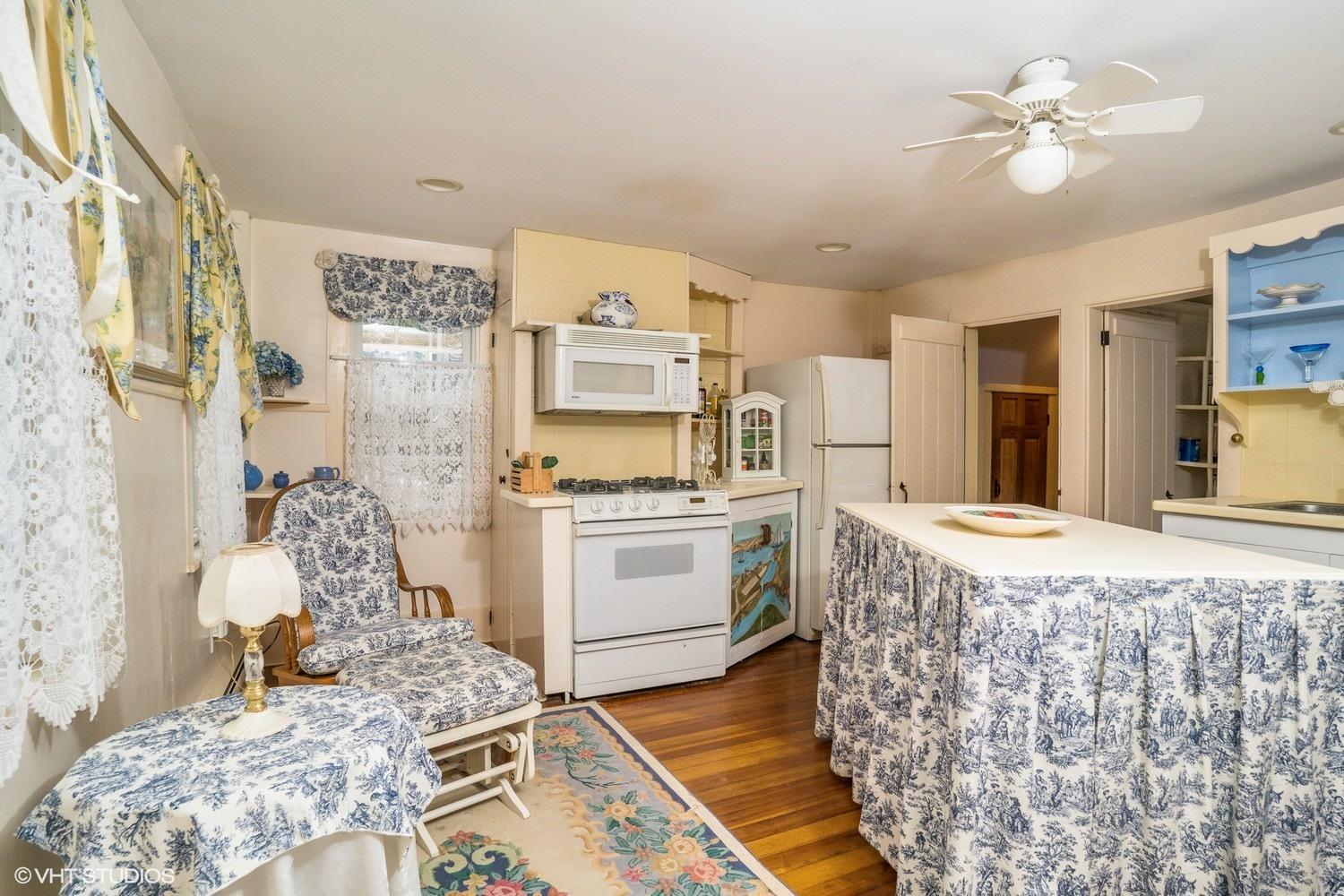 1579 Hyannis-Barnstable Road Barnstable, MA 02630 - Photo 11 of 18 08_1579HyannisRoad_177_Kitchen_MLSuse_15