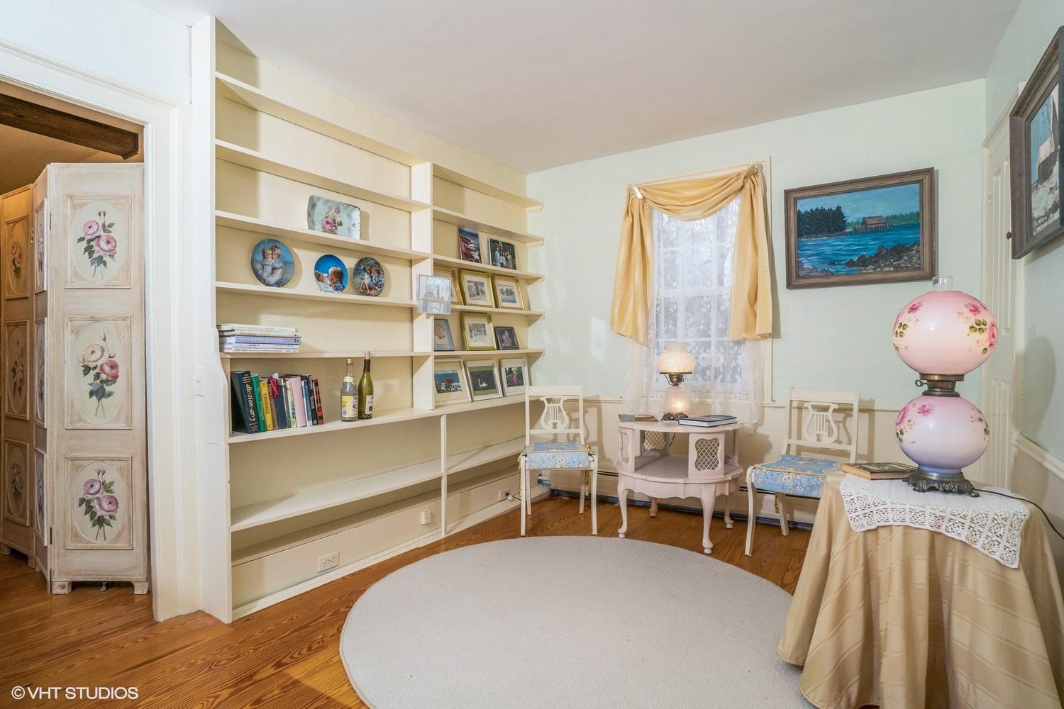 1579 Hyannis-Barnstable Road Barnstable, MA 02630 - Photo 6 of 18 05_1579HyannisRoad_10003_LivingRoom_MLSu