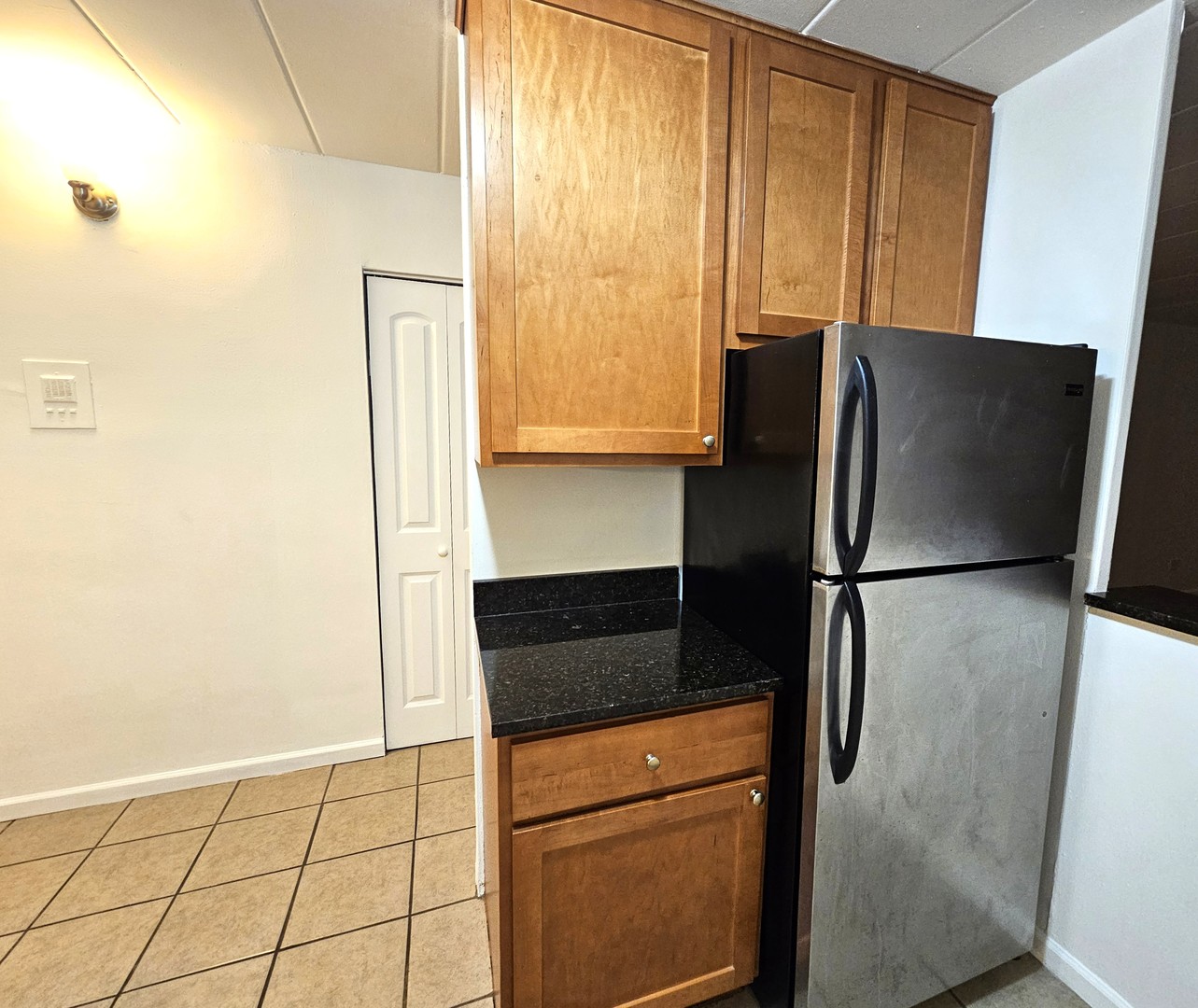 5906 North Sheridan Road, Unit 4C Chicago, IL 60660 - Photo 7 of 13