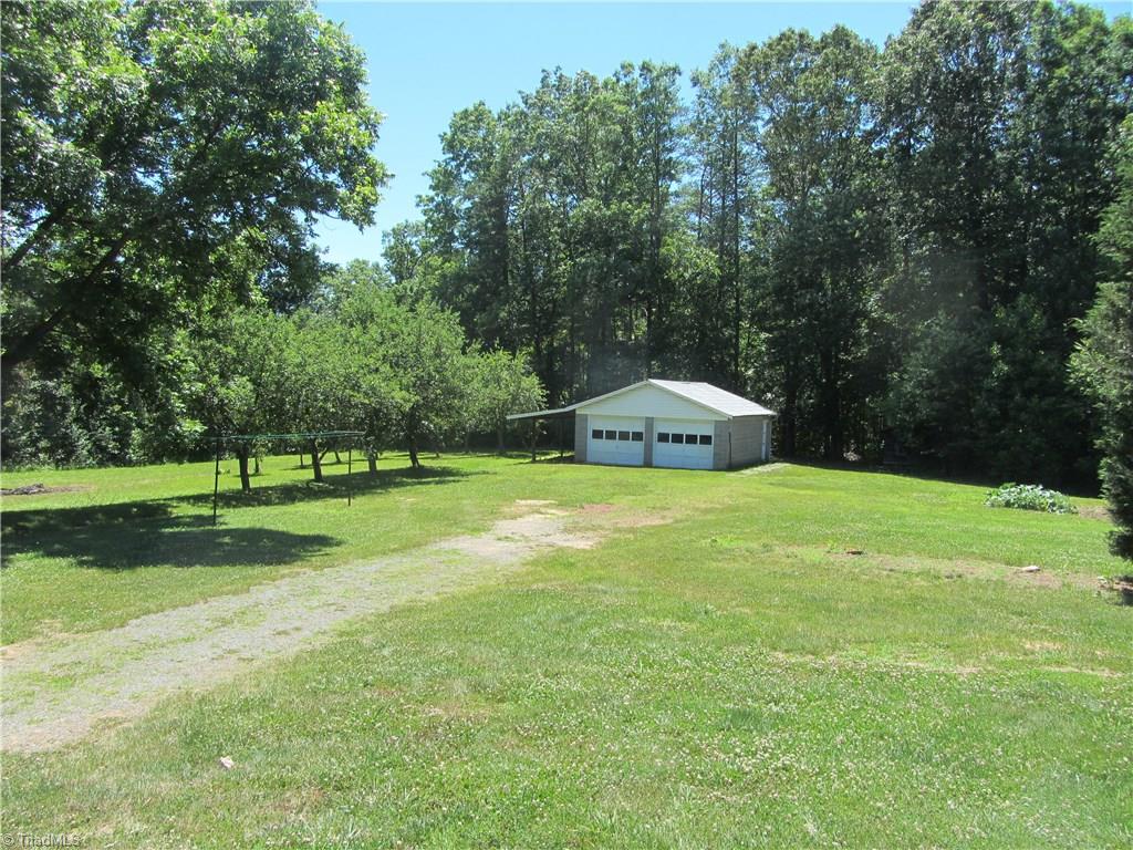1062 Ridge Road Pine Hall, NC 27042 - Photo 11 of 18