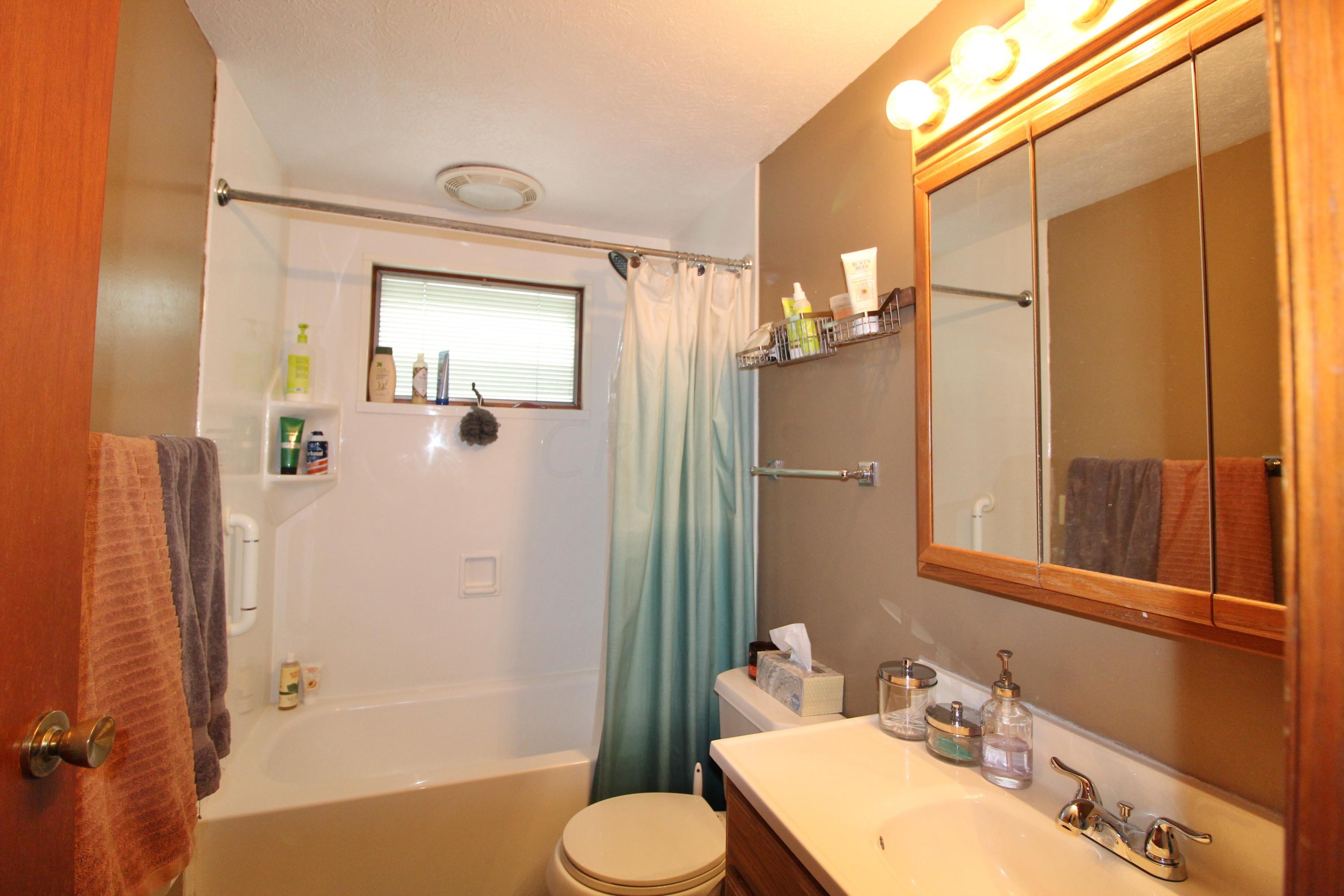6532 Devonhill Road Columbus, OH 43229 - Photo 14 of 30 Gallery Image 14
