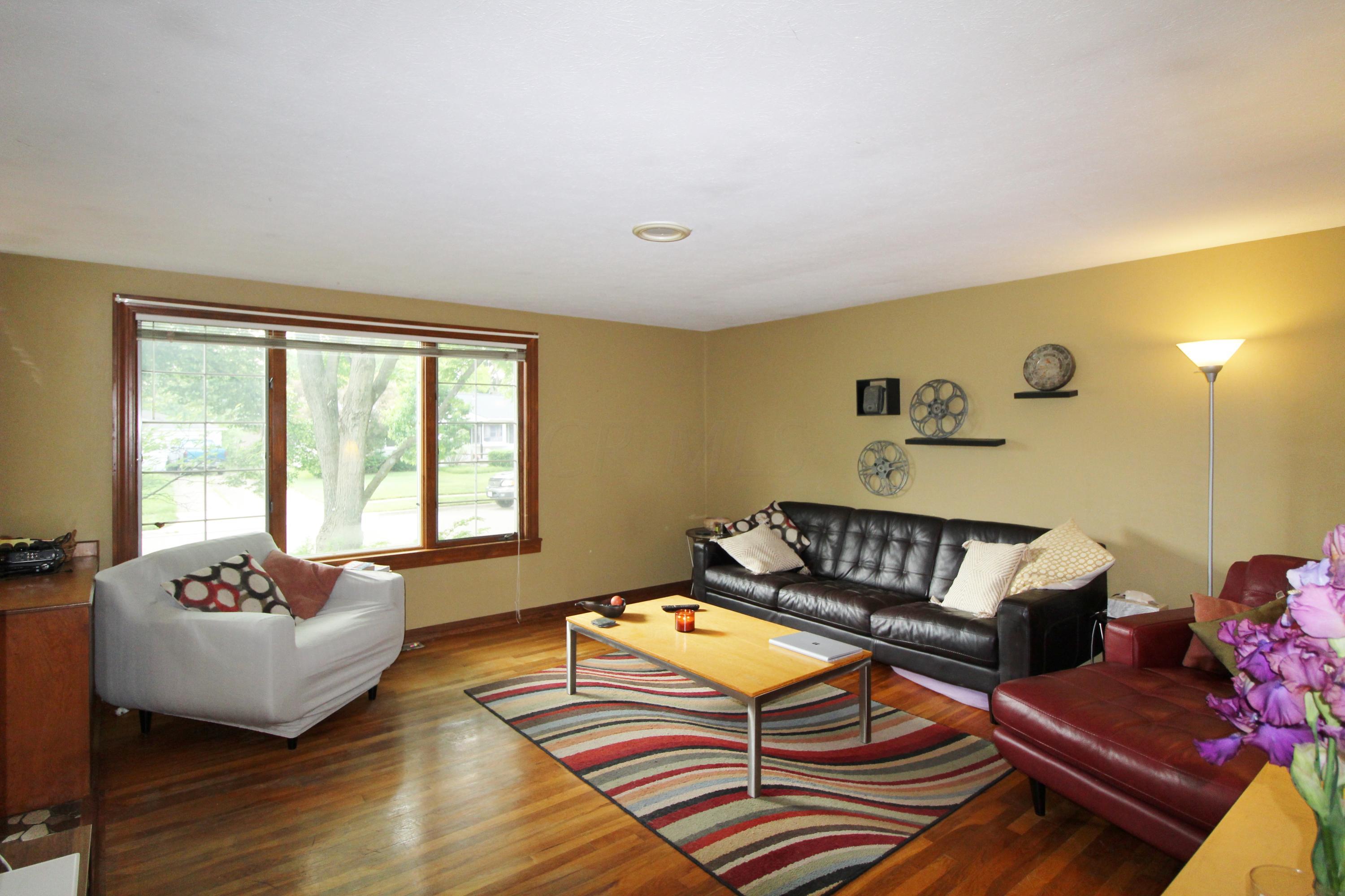 6532 Devonhill Road Columbus, OH 43229 - Photo 8 of 30 Gallery Image 8