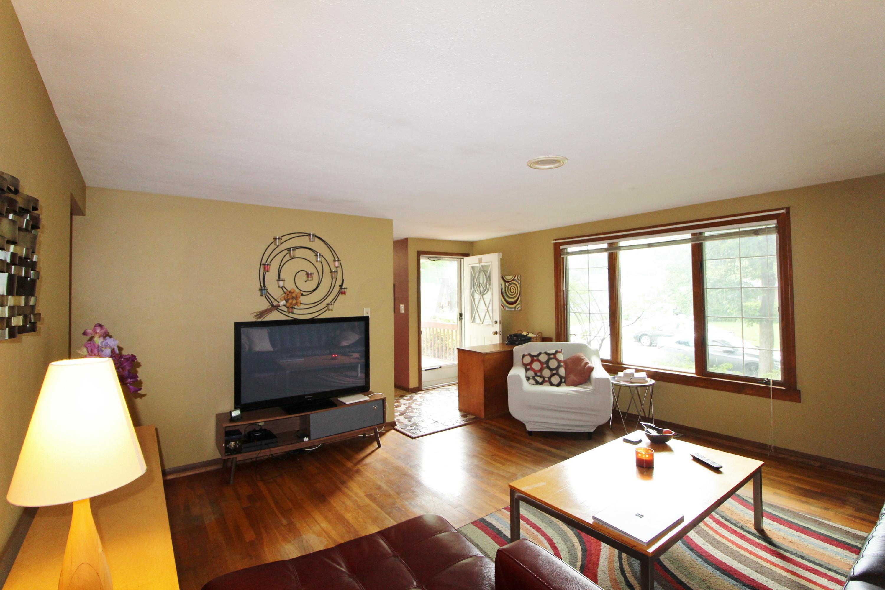 6532 Devonhill Road Columbus, OH 43229 - Photo 10 of 30 Gallery Image 10