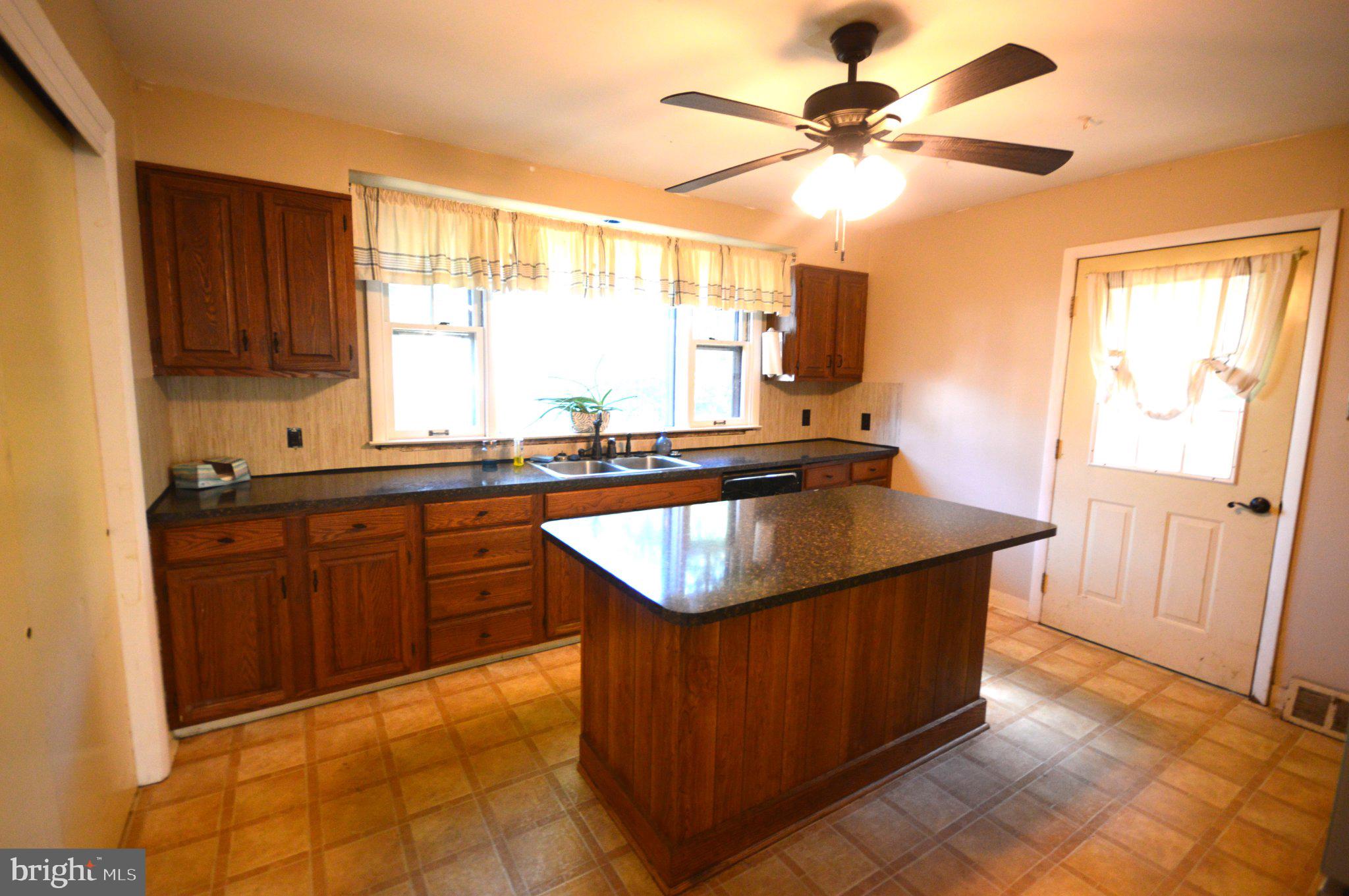 435 North 5 Points Road West Chester, PA 19380 - Photo 4 of 20 Gallery Image 4
