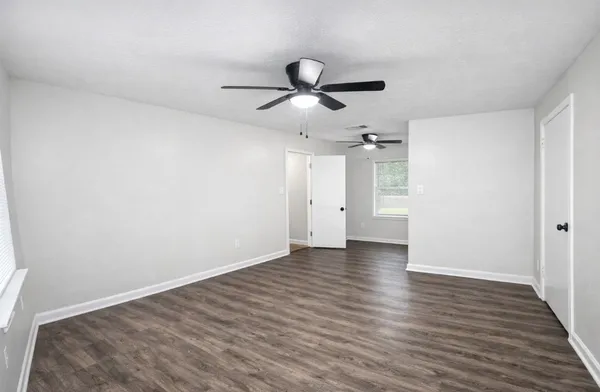 $1,750 | 3699 Piney Point Road, Conroe, TX 77301