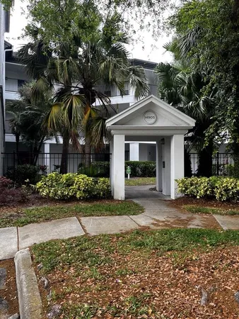 $1,425 | 14905 Arbor Springs Circle, Unit 204, Tampa, FL 33624