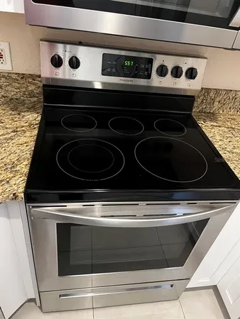 $1,425 | 14905 Arbor Springs Circle, Unit 204, Tampa, FL 33624