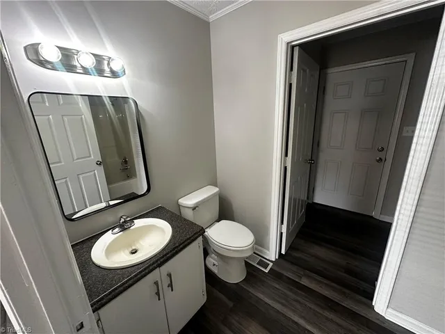 $1,495 | 2607 Dallas Avenue, High Point, NC 27265