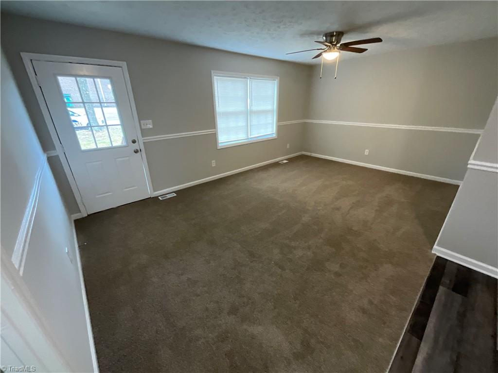 2607 Dallas Avenue High Point, NC 27265 - Photo 3 of 13