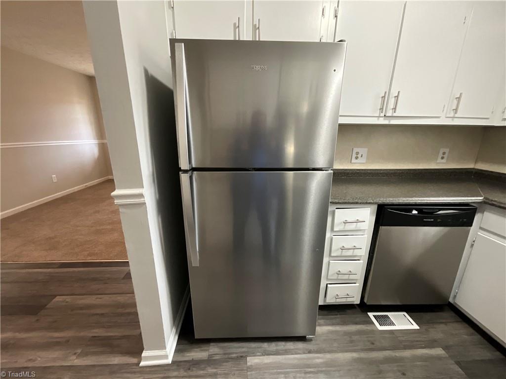 2607 Dallas Avenue High Point, NC 27265 - Photo 8 of 13