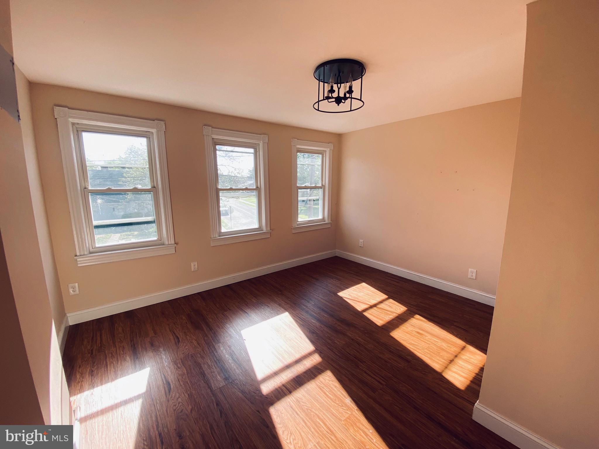 976 Klockner Road Trenton, NJ 08619 - Photo 20 of 31