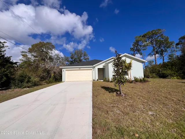 $2,200 | 1541 Newport Street Southeast, Palm Bay, FL 32909