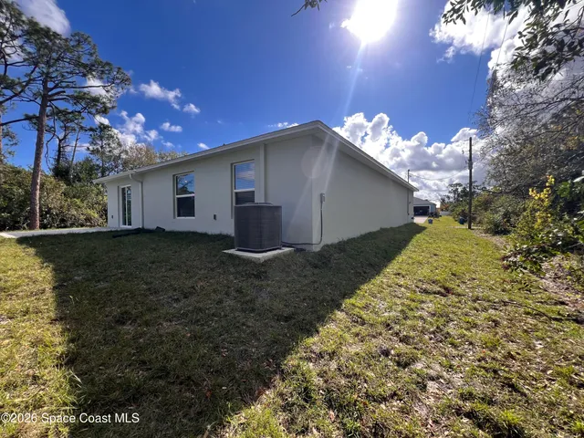 $2,200 | 1541 Newport Street Southeast, Palm Bay, FL 32909