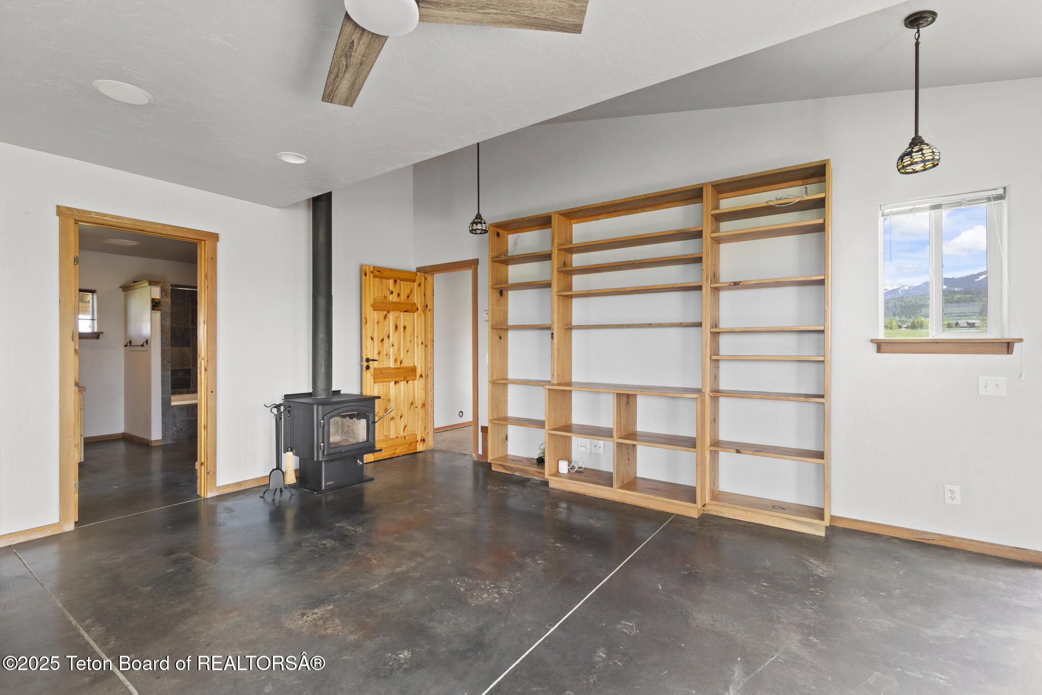 557 Turtle Walk Victor, ID 83455 - Photo 12 of 38 6V2A5758