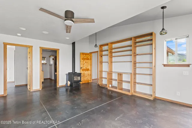 $775,000 | 557 Turtle Walk, Victor, ID 83455