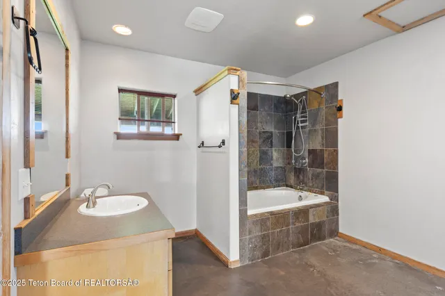 $775,000 | 557 Turtle Walk, Victor, ID 83455