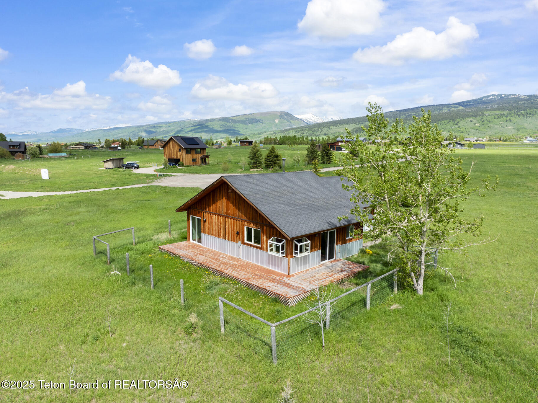 557 Turtle Walk Victor, ID 83455 - Photo 2 of 38 DJI_0965