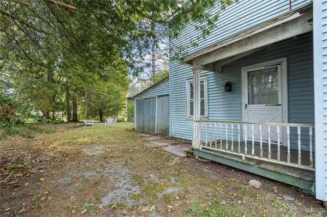 $379,900 | 35 West Elizabeth Street, Skaneateles, NY 13152