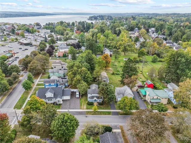 $379,900 | 35 West Elizabeth Street, Skaneateles, NY 13152