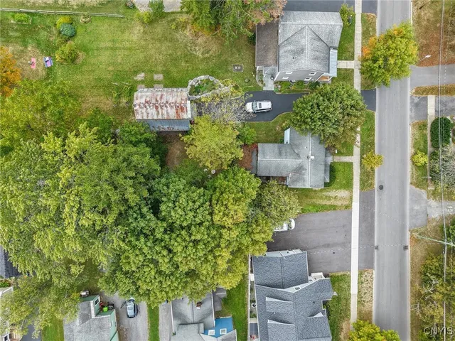 $379,900 | 35 West Elizabeth Street, Skaneateles, NY 13152