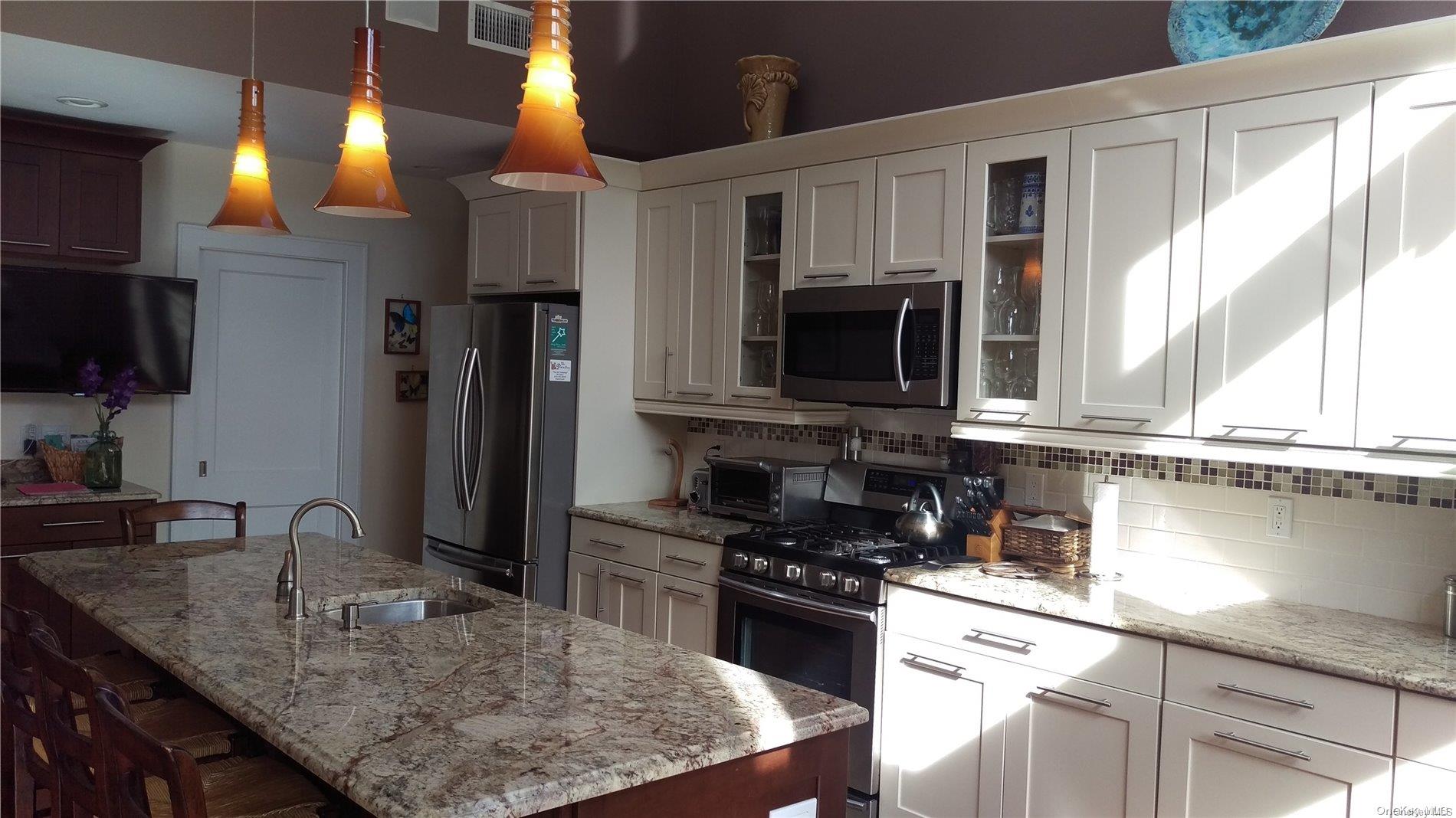 352 Surf Road Ocean Beach, NY 11770 - Photo 8 of 21