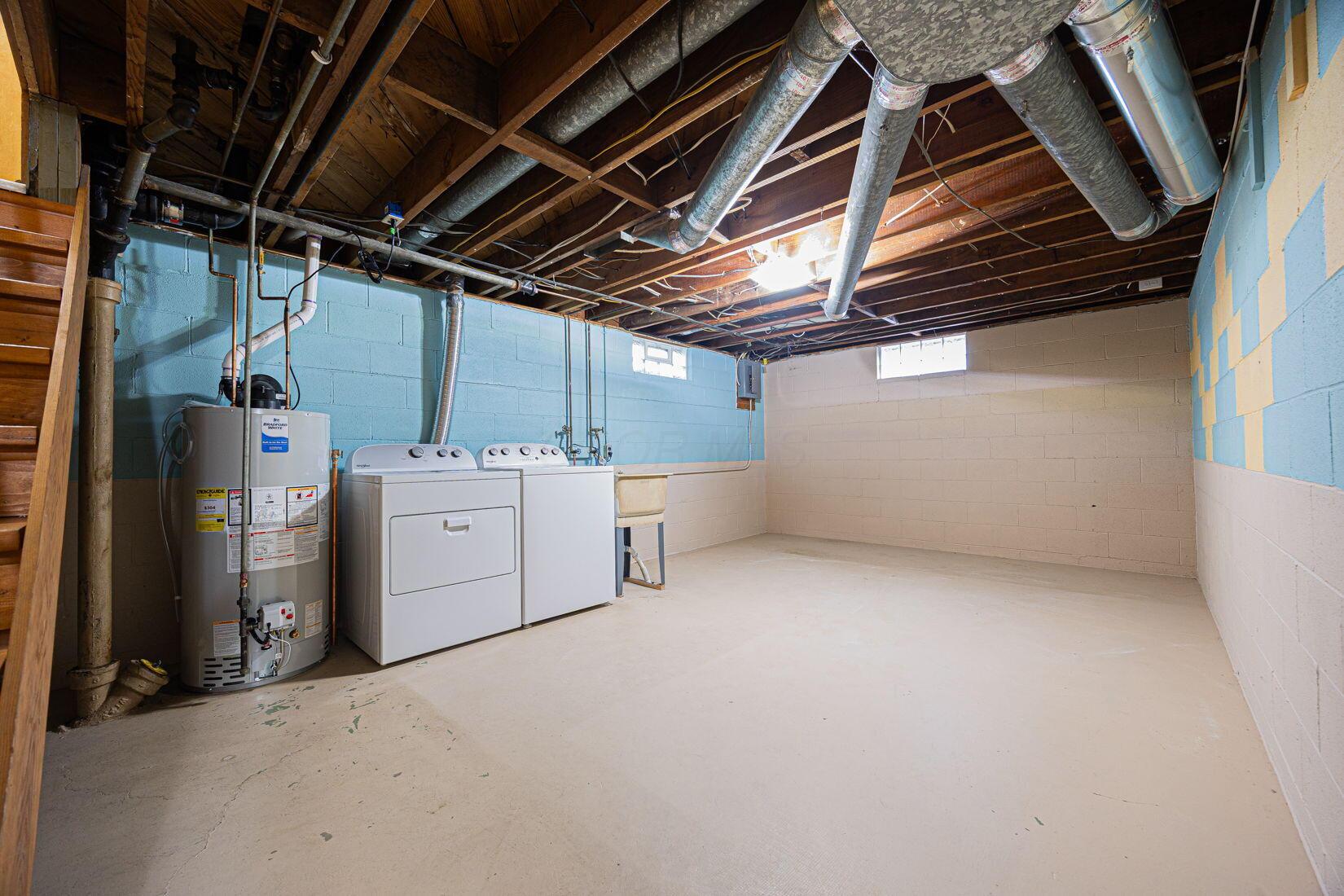 125 South Hamilton Road Columbus, OH 43230 - Photo 41 of 65 Laundry Room